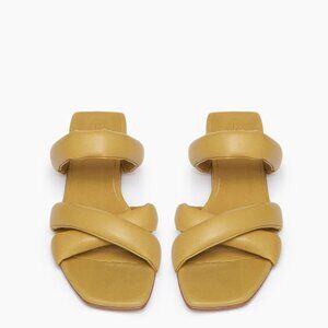 New in Box Coclico Fanima Yellow Sandal Sz 37